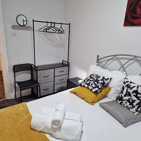 Birtley'S Diamond 3 Bed Apt, Sleeps 6 Guests Birtley  Exterior photo