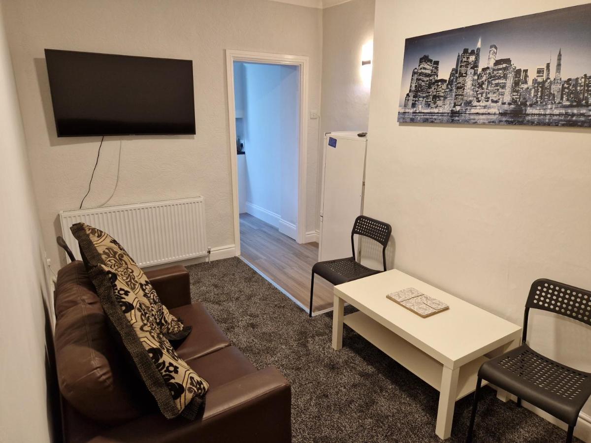 Birtley'S Diamond 3 Bed Apt, Sleeps 6 Guests Birtley  Exterior photo